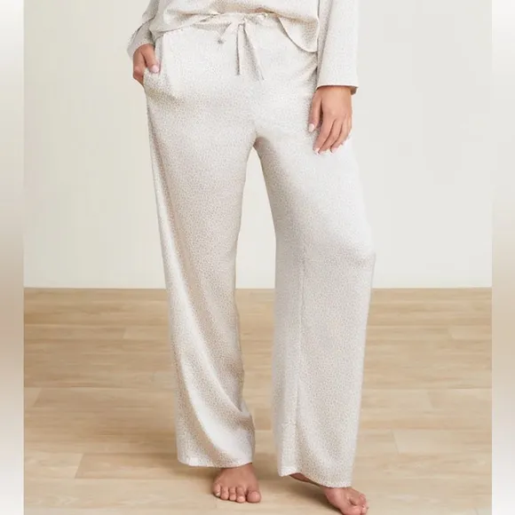 Barefoot dreams sleep pants