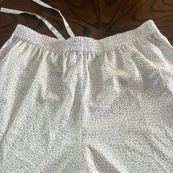Barefoot dreams sleep pants
