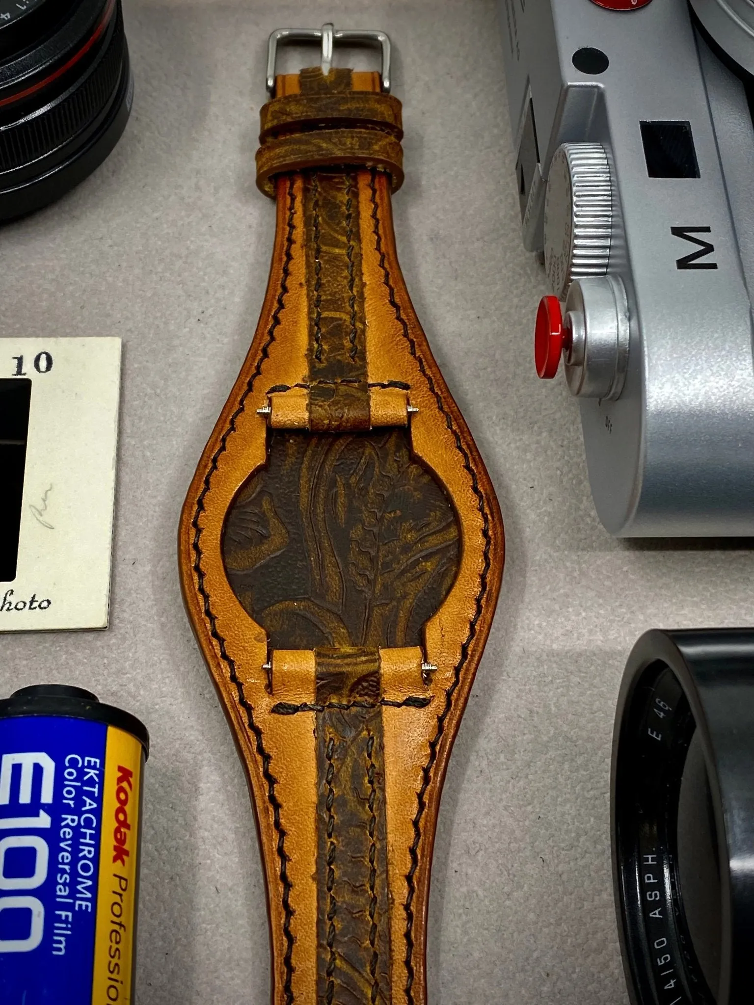 Brown Leather Engraving Striped Watch Strap 20mm, Cuff Band, Valentines Day gift ideas, Leather Watch Band, 20mm watch band, 19mm strap, Leather craving