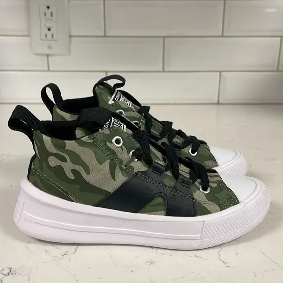 Converse Chuck Taylor All Star Ultra 2 Sneaker - Kids' Size 1 Youth