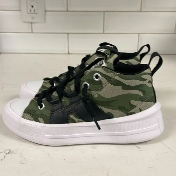 Converse Chuck Taylor All Star Ultra 2 Sneaker - Kids' Size 1 Youth