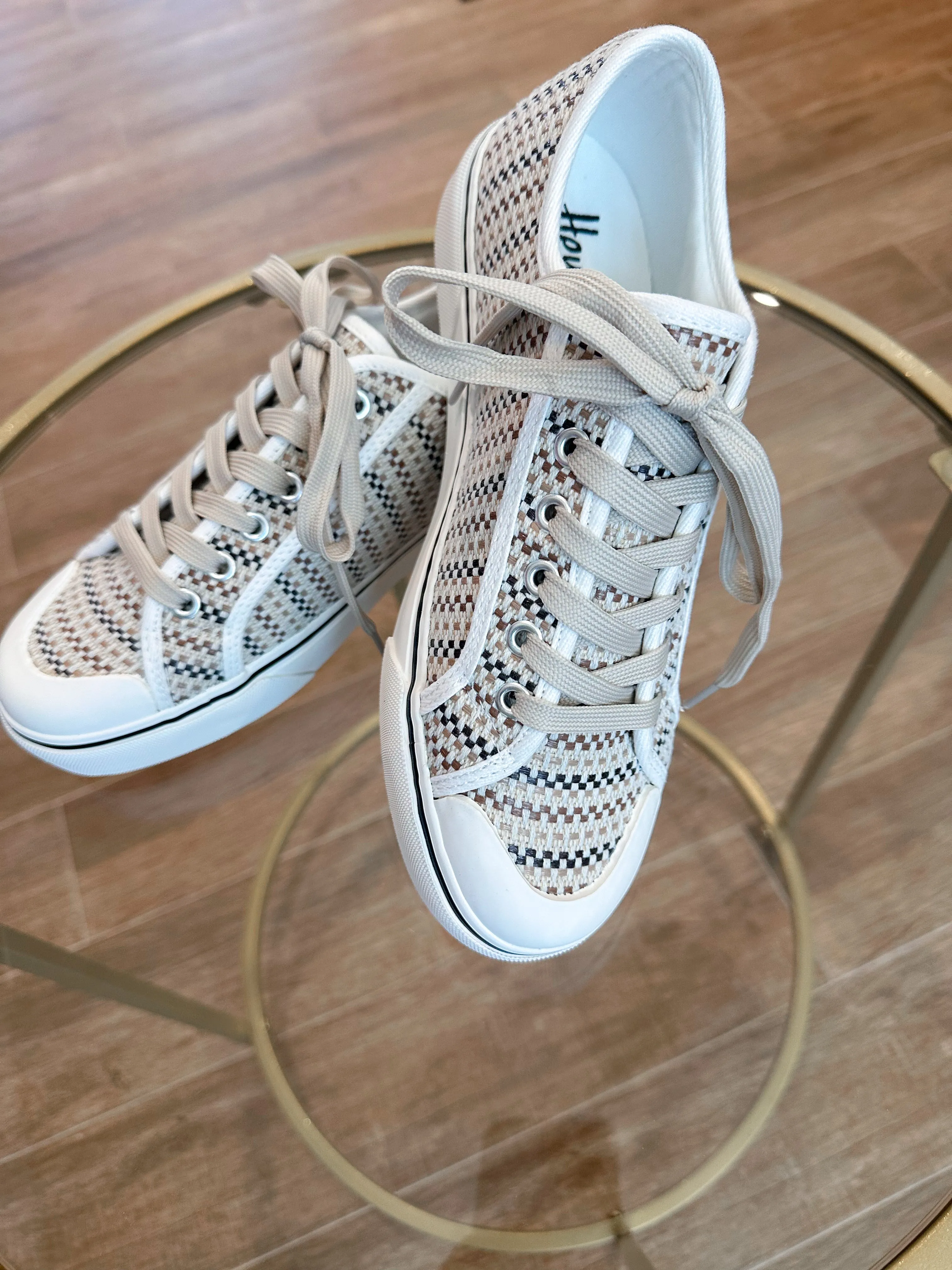 Corky's: Waiting List Sneaker