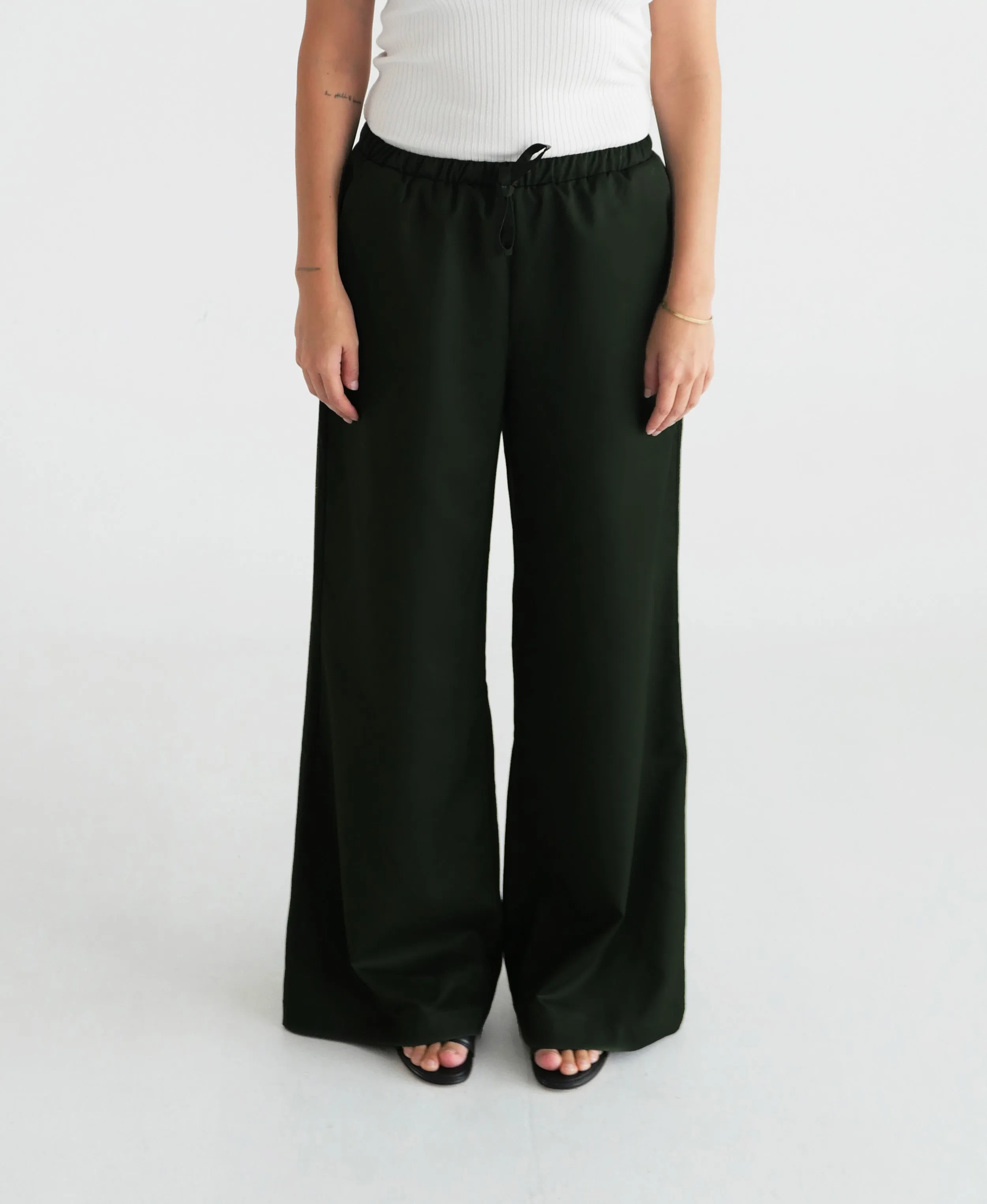 Drawstring Trouser in Black