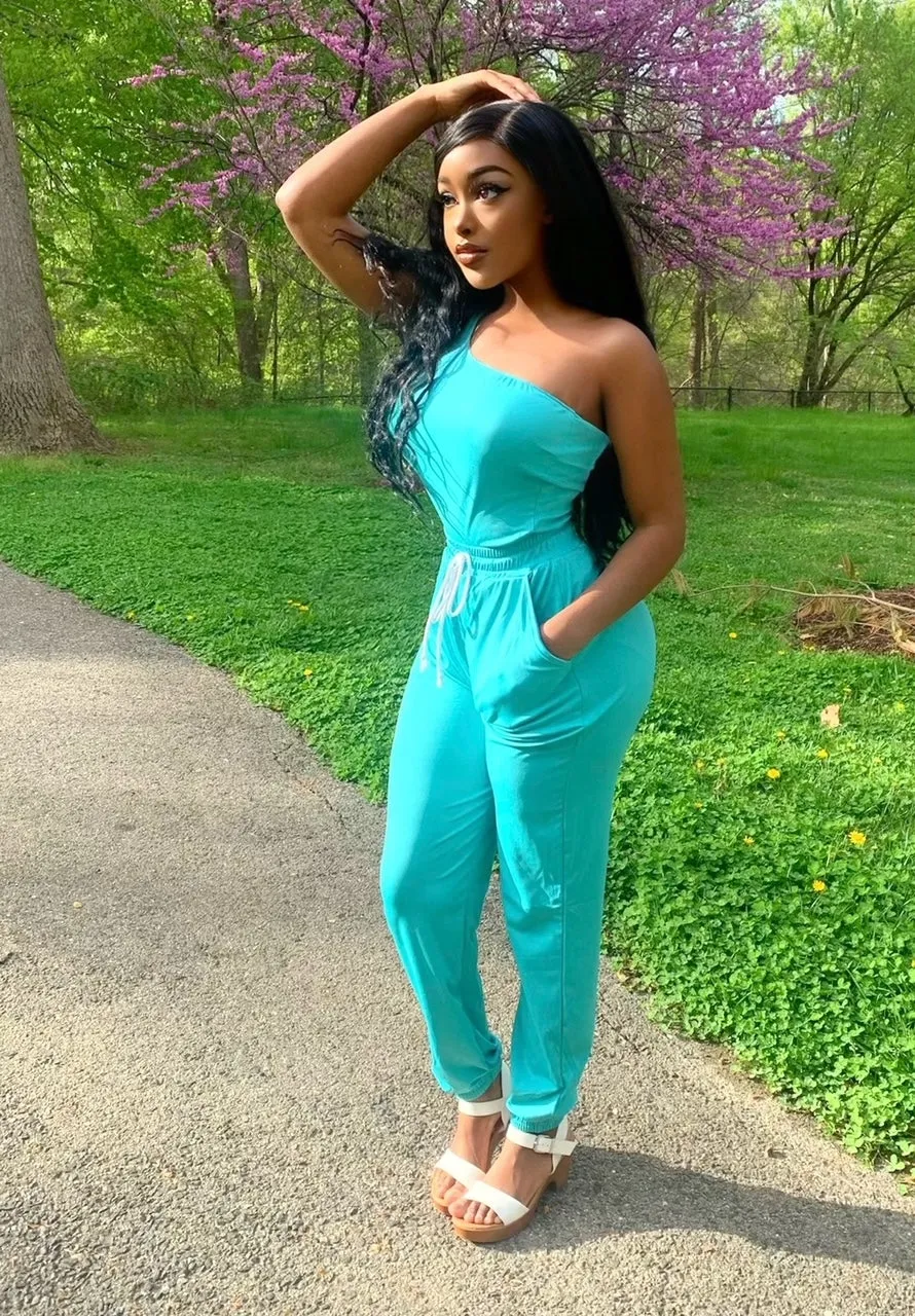 Galore Asymmetrical Two Piece Set (Mint)