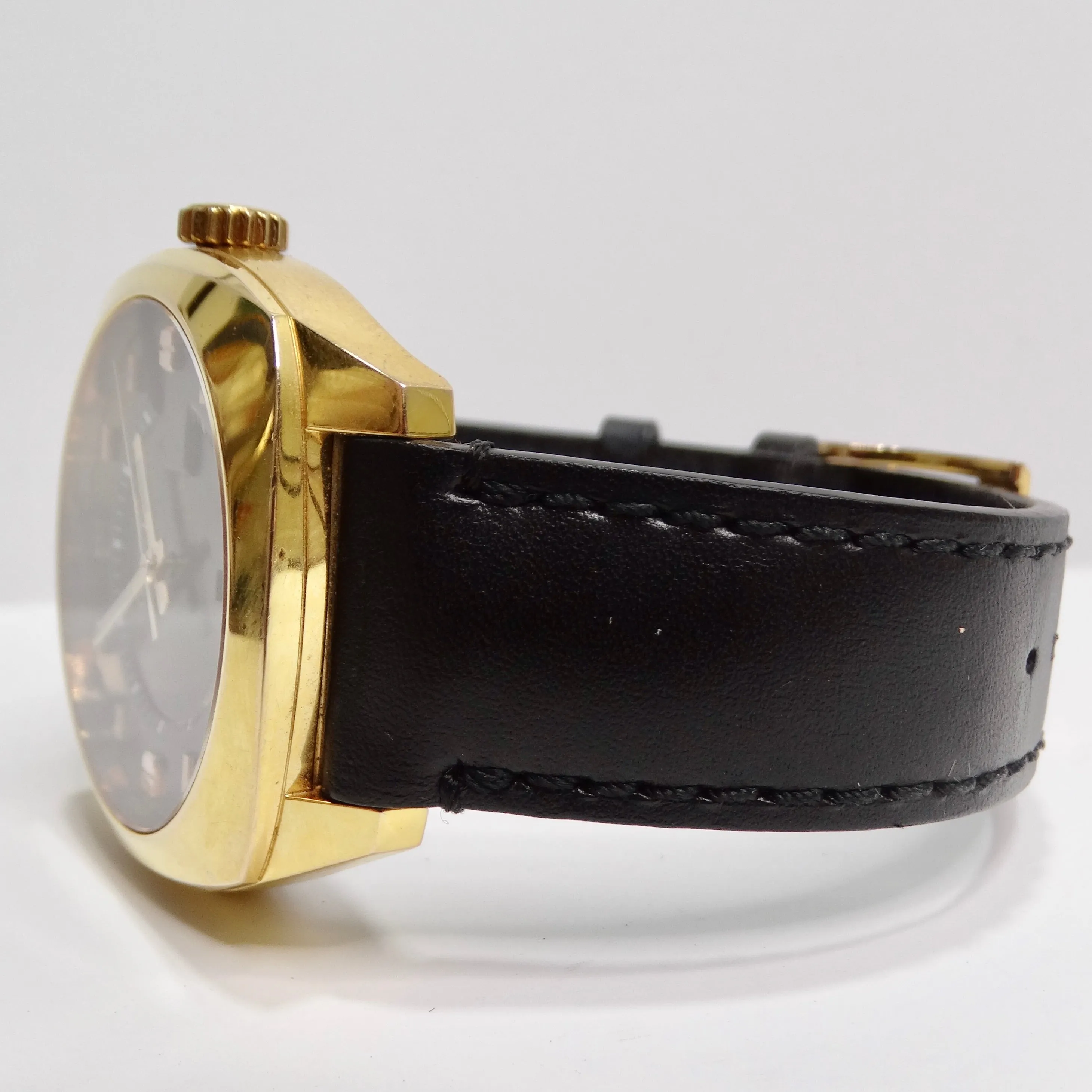 Gucci GG2570 Gold Tone Black Leather Watch