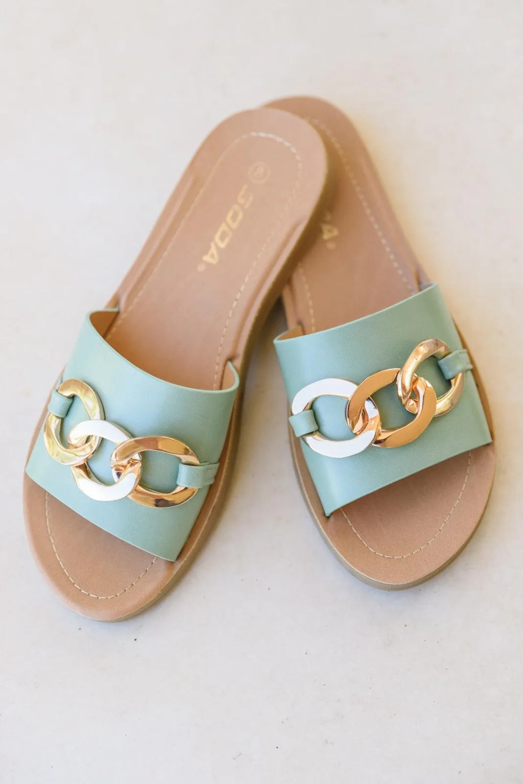 Hazel Blues® | Wander Often Slides in Mint