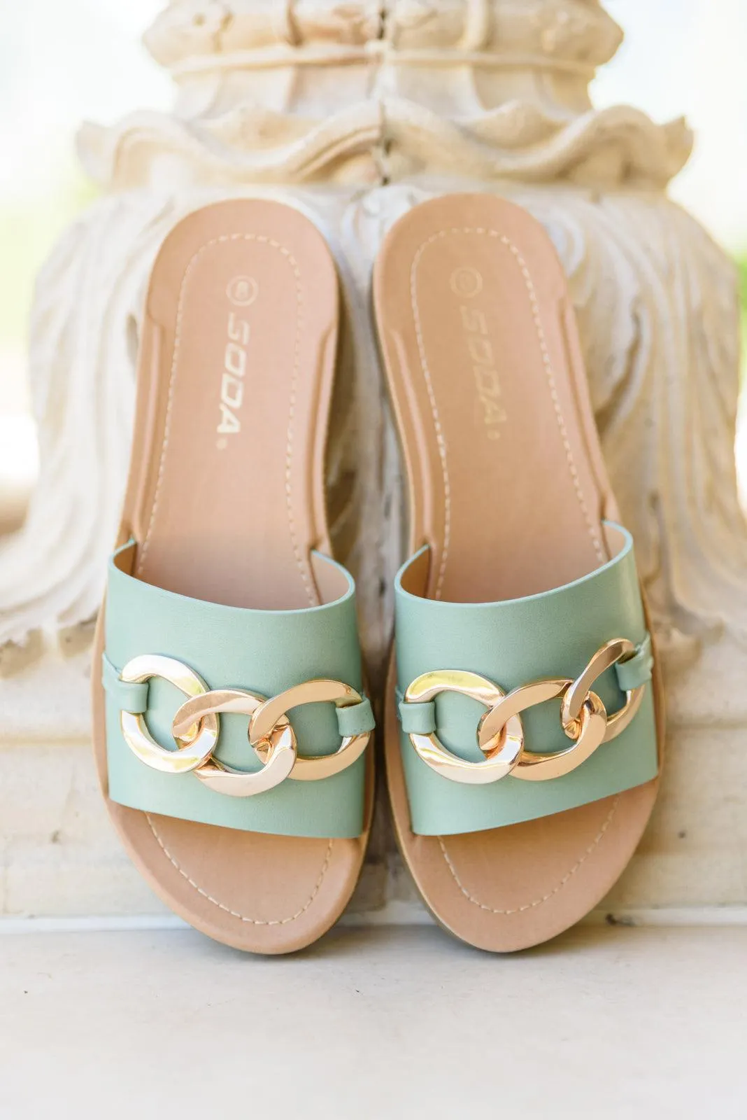 Hazel Blues® | Wander Often Slides in Mint