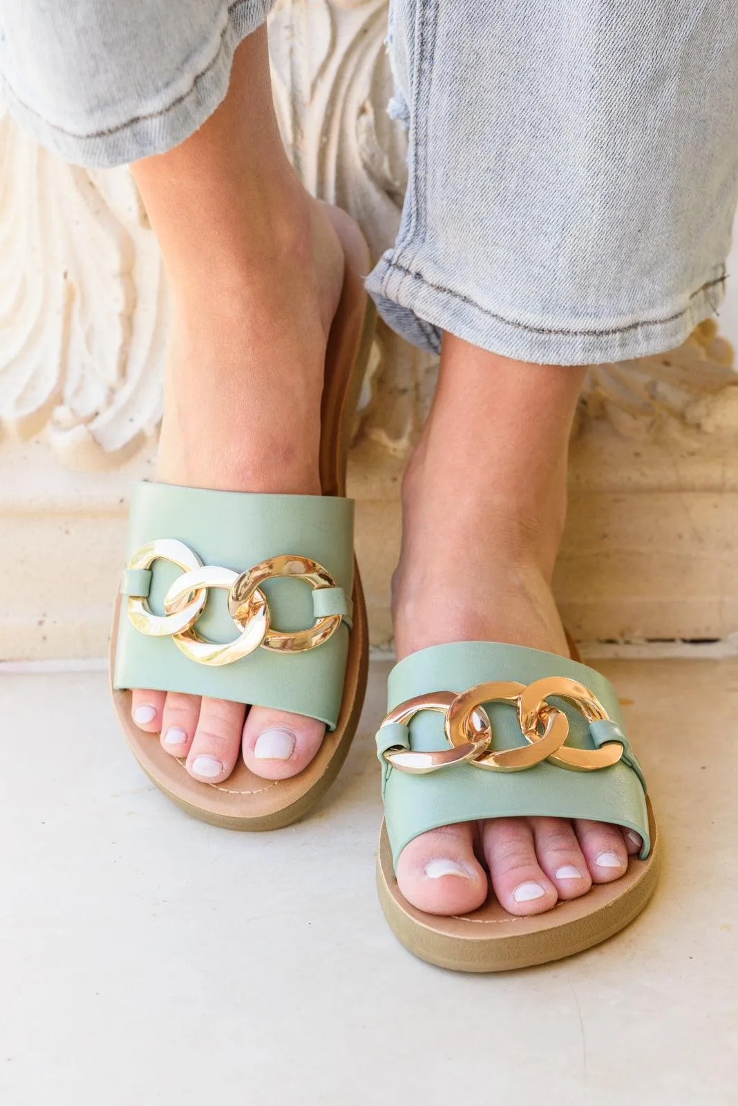 Hazel Blues® | Wander Often Slides in Mint