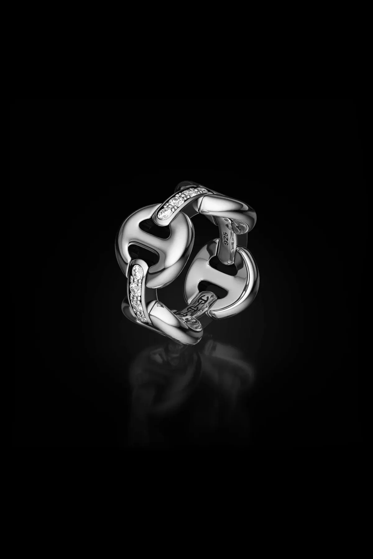 HOORSENBUHS | QUAD LINK WITH DIAMOND BRIDGES RING