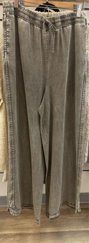 I Feel Like A Women Pant