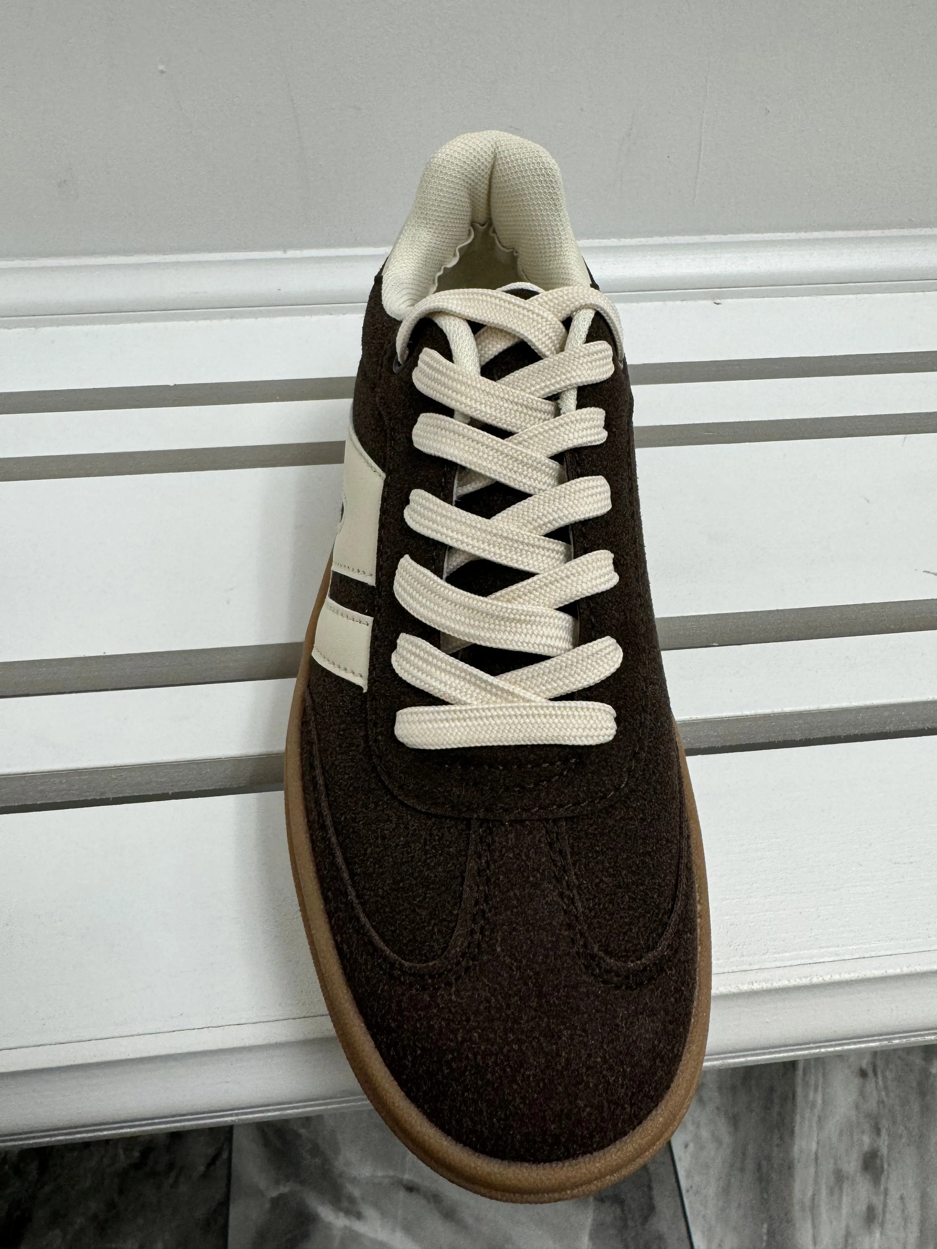 Jonnie Sneaker