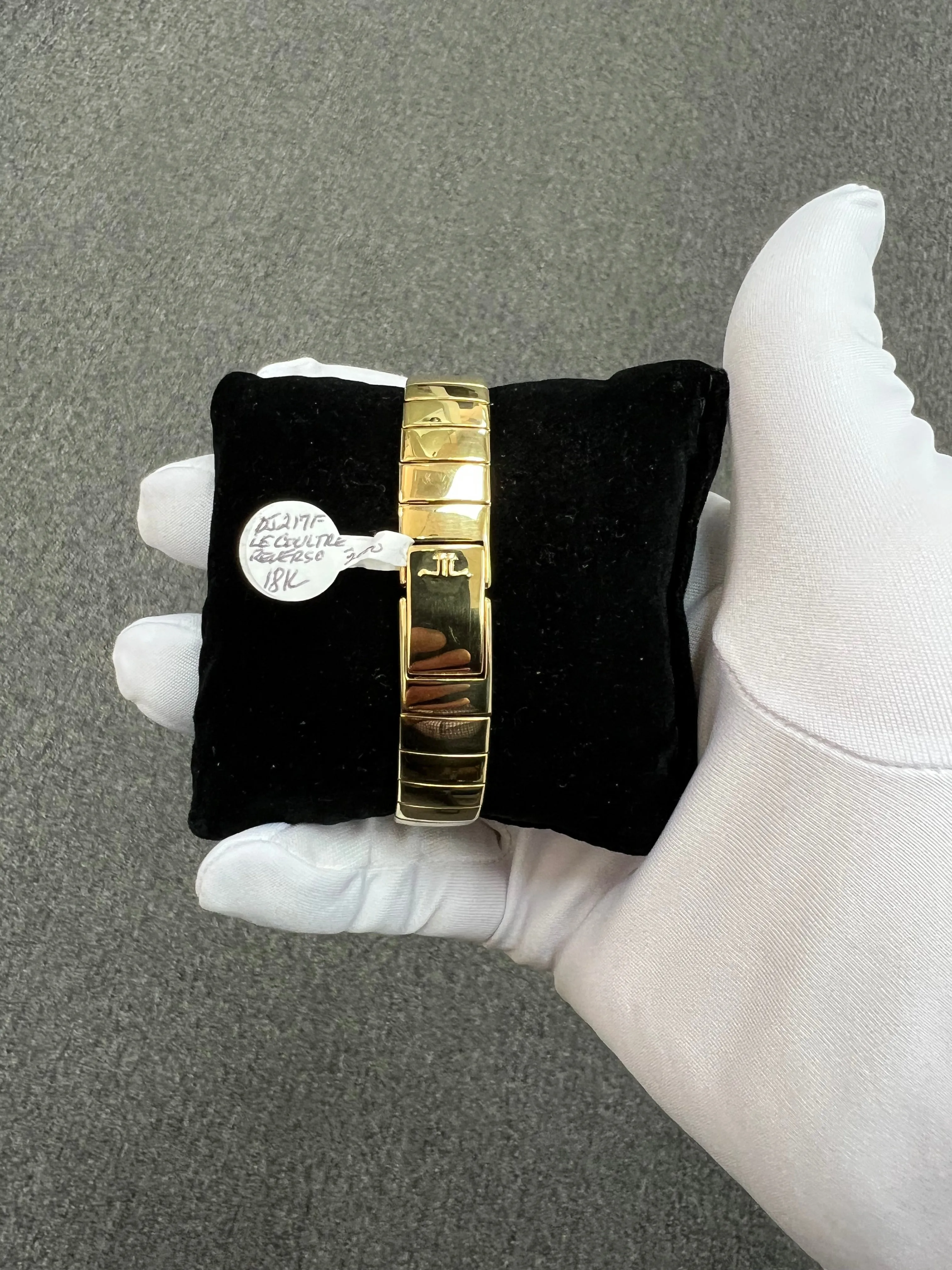 Ladies Reverso Le Coultre 18k Yellow Gold Quartz Wristwatch