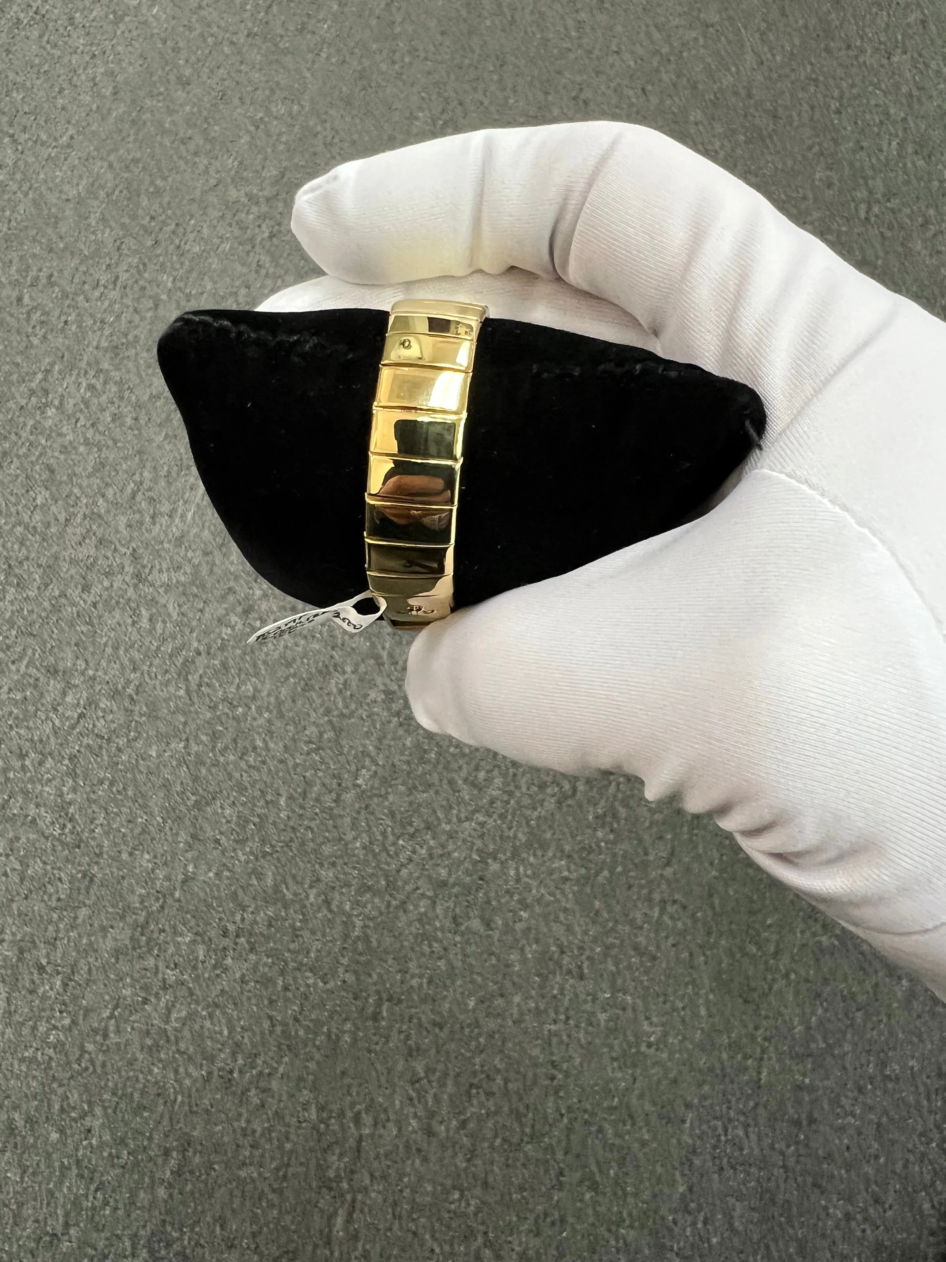 Ladies Reverso Le Coultre 18k Yellow Gold Quartz Wristwatch