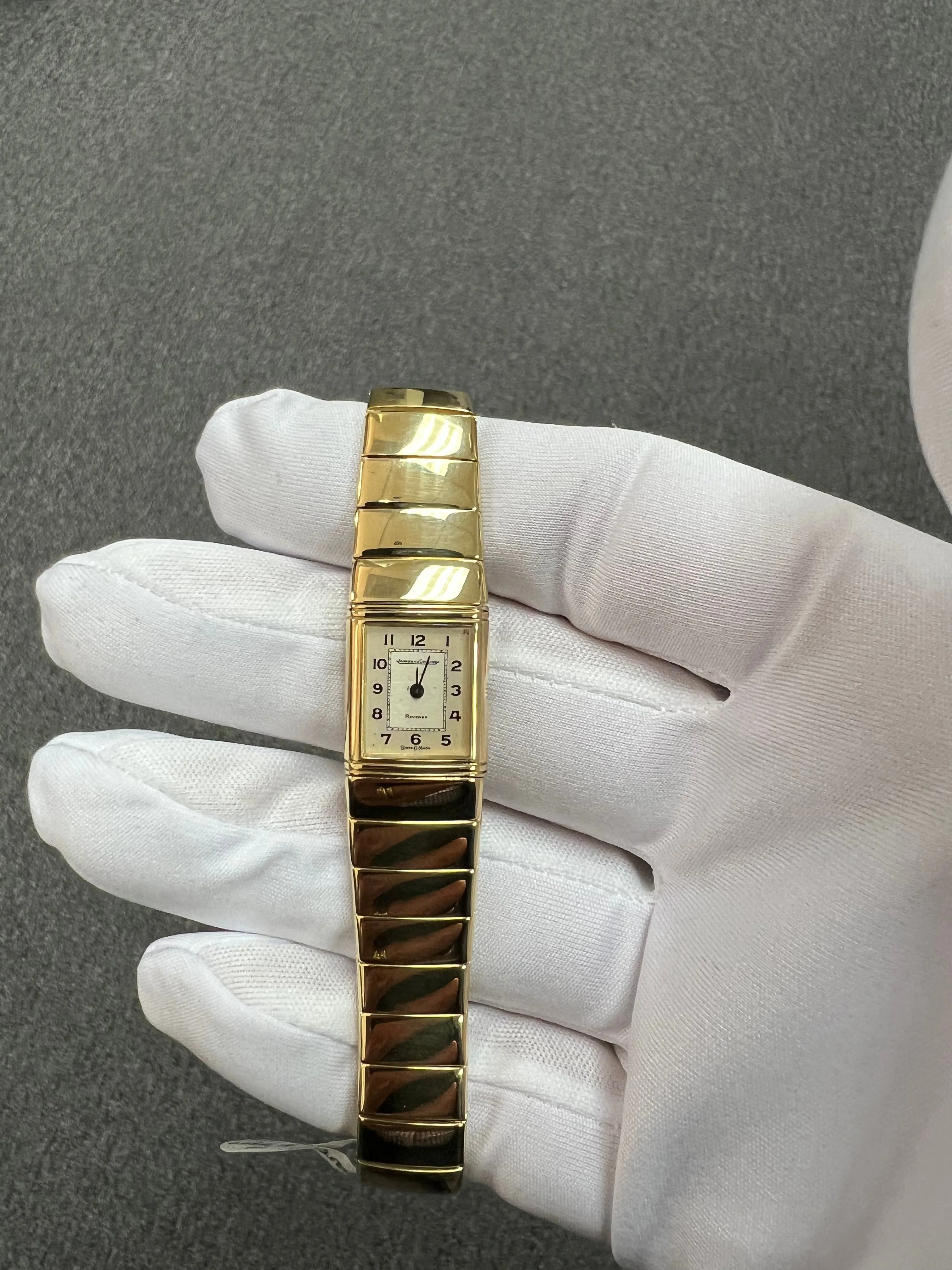 Ladies Reverso Le Coultre 18k Yellow Gold Quartz Wristwatch