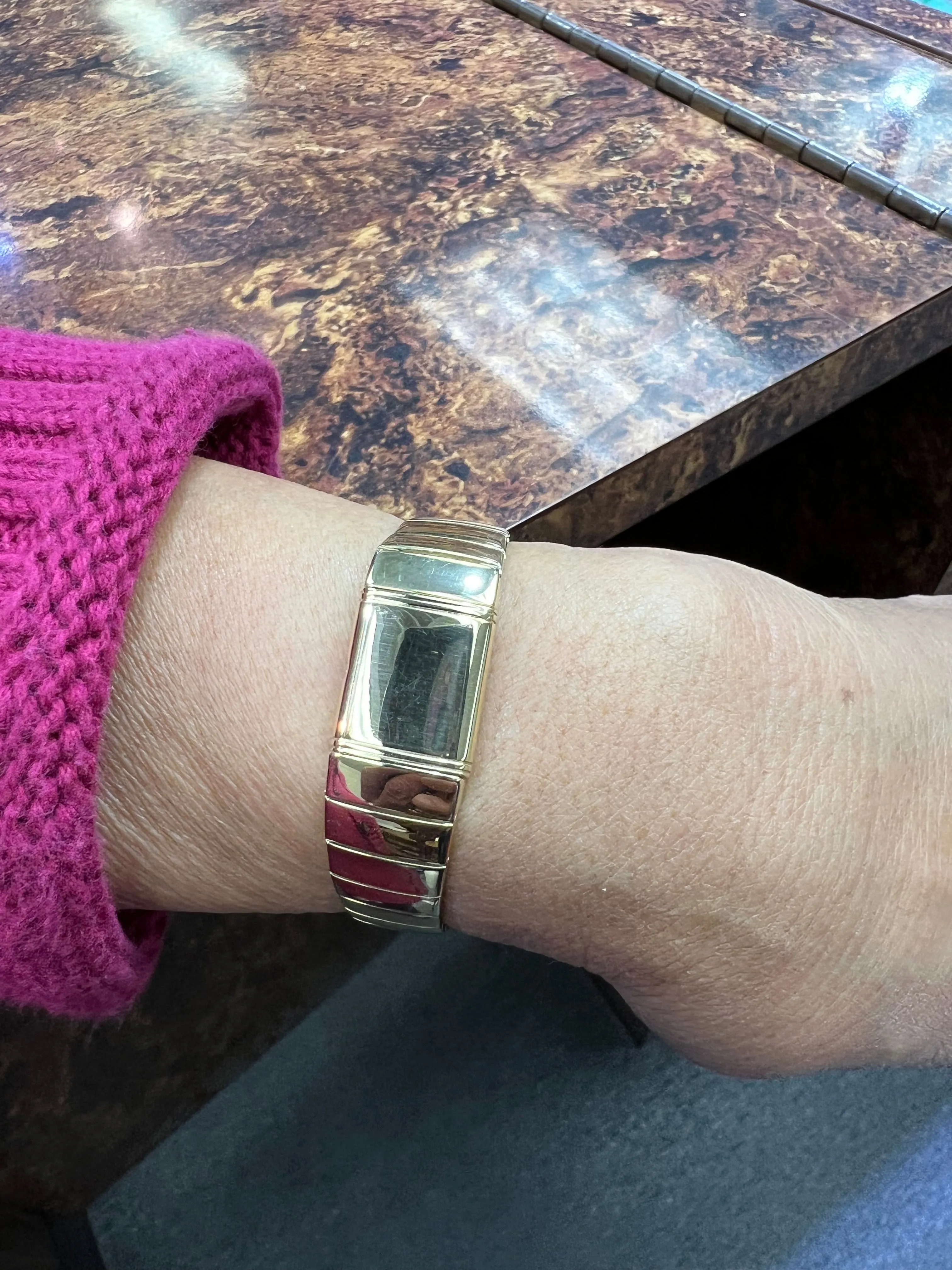 Ladies Reverso Le Coultre 18k Yellow Gold Quartz Wristwatch