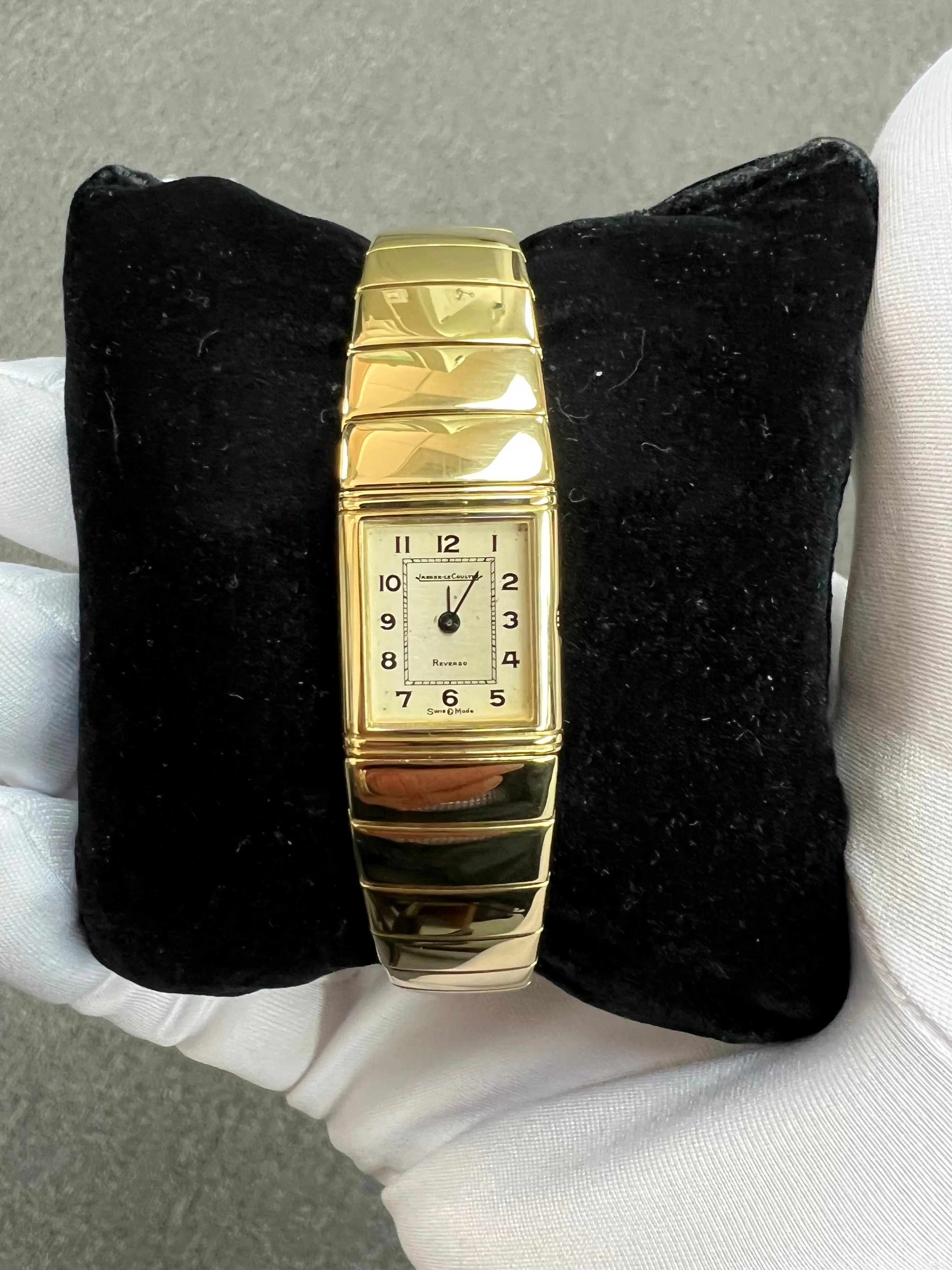 Ladies Reverso Le Coultre 18k Yellow Gold Quartz Wristwatch