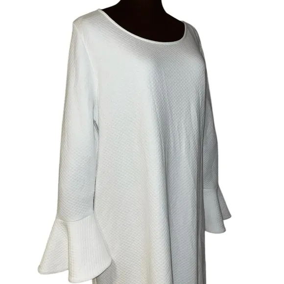 NWT Women’s PETITE PLUME Quilted Pima Ophelia White Jacquard Maxi Nightgown