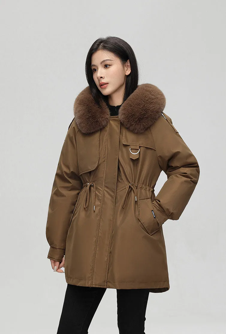 Thickened Hooded Parka that Offers Stain-Resistant Protection