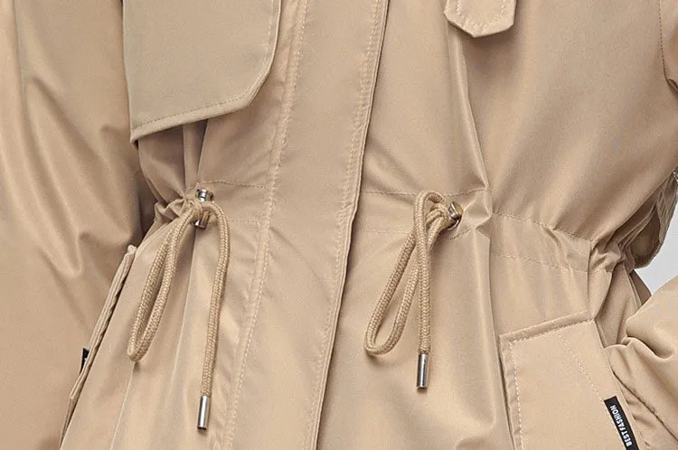 Thickened Hooded Parka that Offers Stain-Resistant Protection
