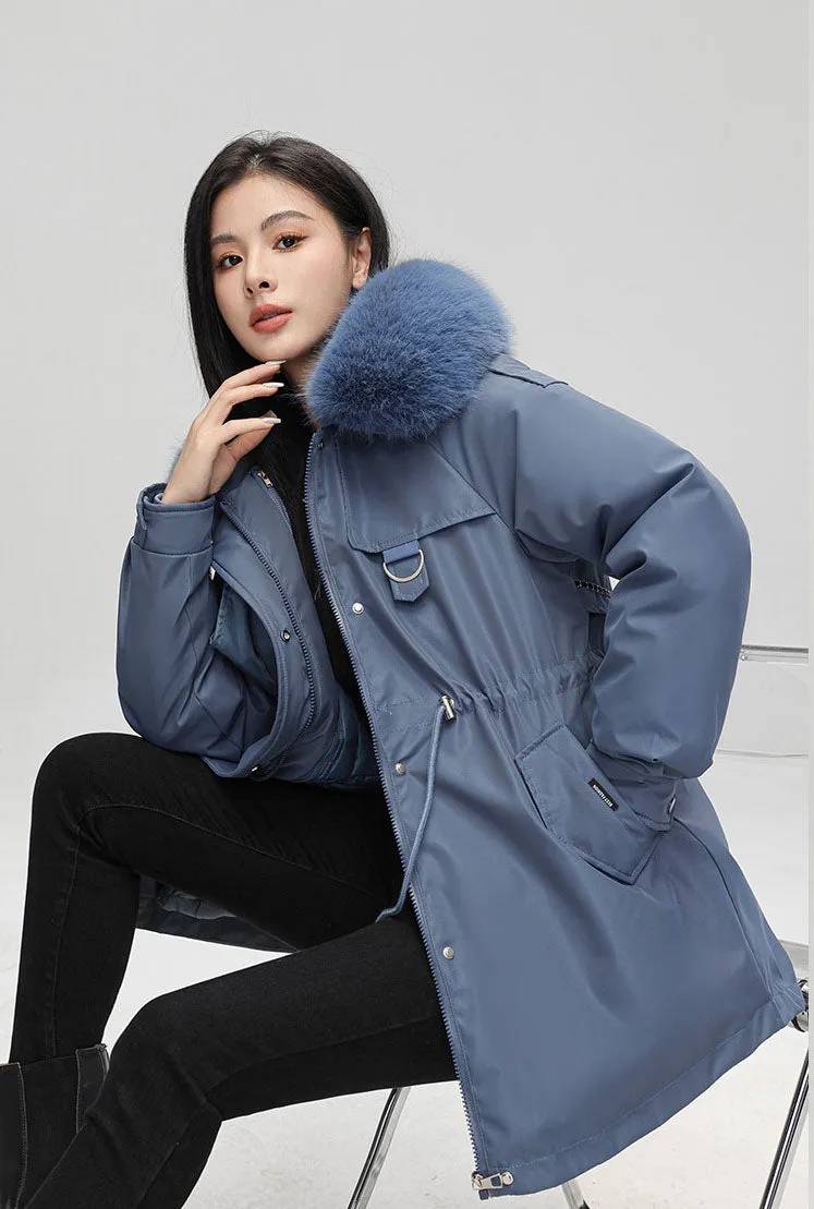 Thickened Hooded Parka that Offers Stain-Resistant Protection