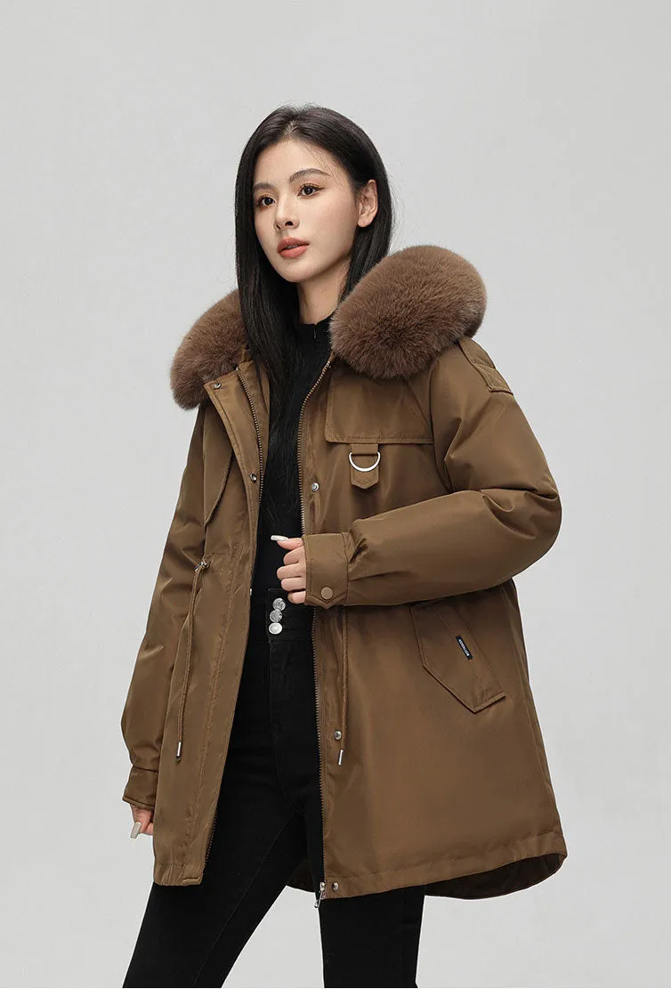 Thickened Hooded Parka that Offers Stain-Resistant Protection