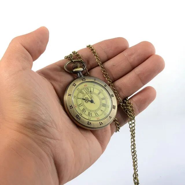 Unique Men Women Vintage Pocket Watch Roman Numerals Fob WatchGlass Dial Necklace Pendant Clock Time with Chain Character Watch
