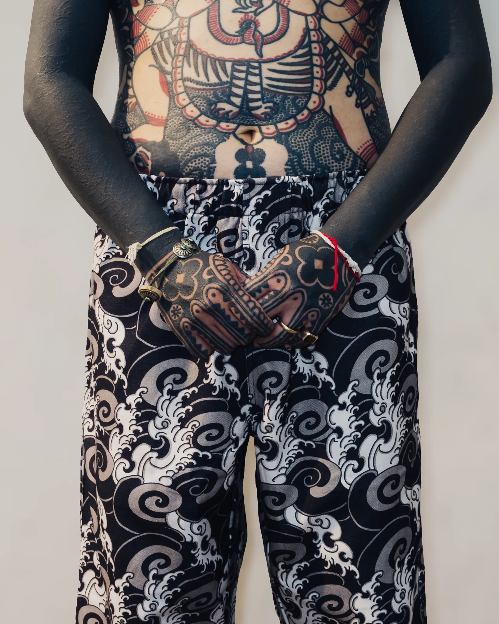 [UNISEX] GUY LE TATOOER X LOCO MOSQUITO WAVES DRAWSTRING TROUSERS