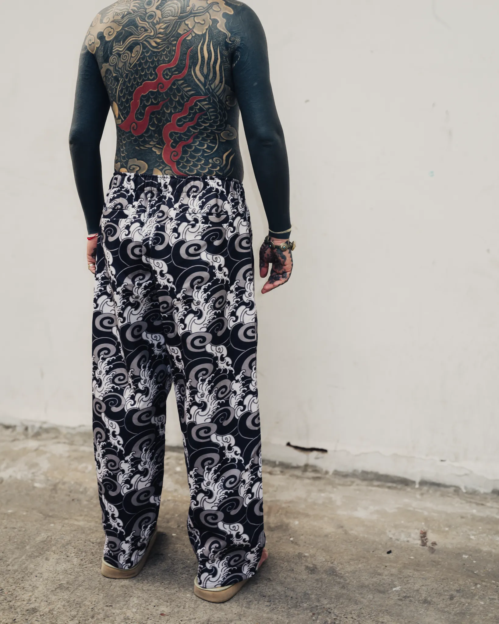[UNISEX] GUY LE TATOOER X LOCO MOSQUITO WAVES DRAWSTRING TROUSERS