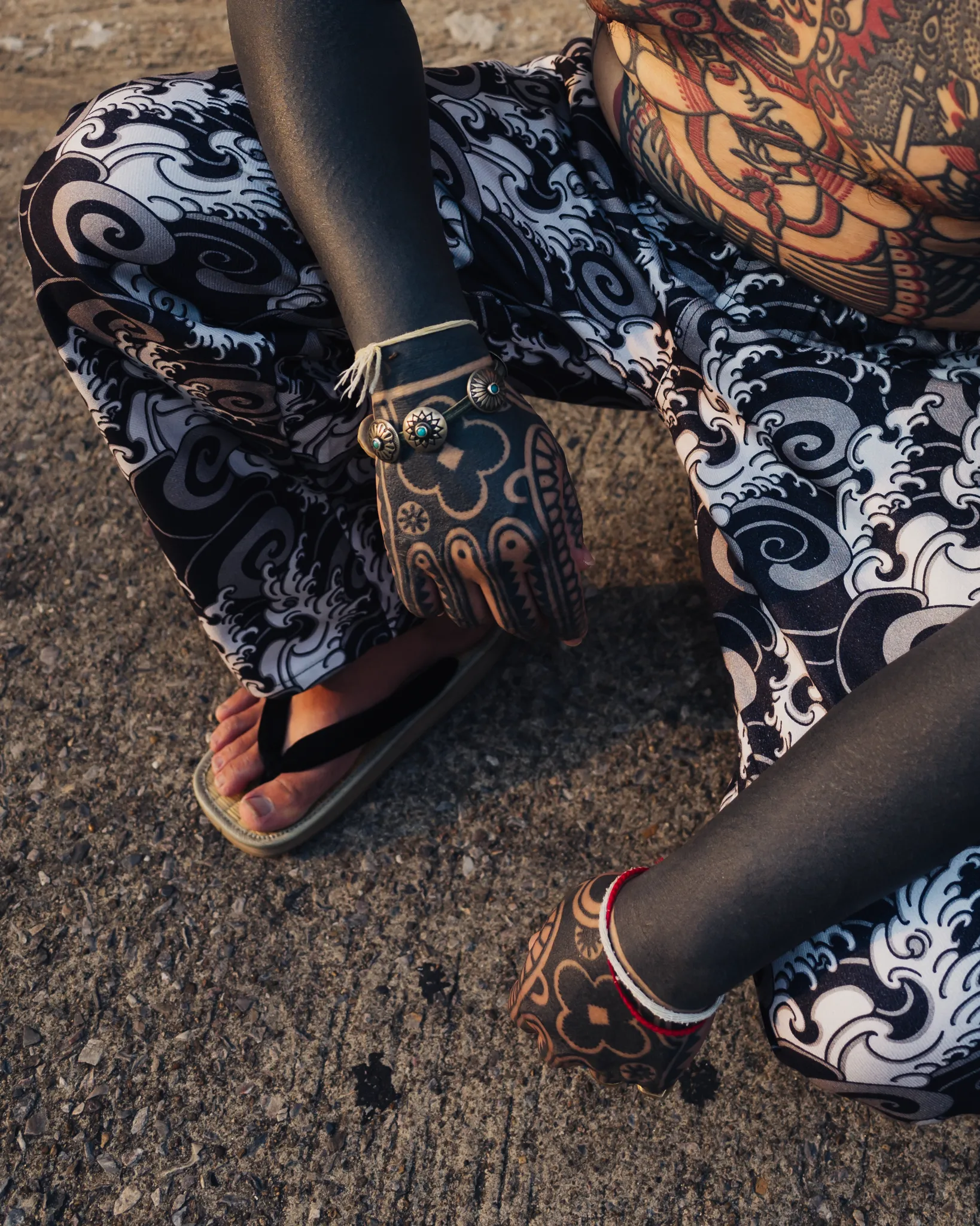 [UNISEX] GUY LE TATOOER X LOCO MOSQUITO WAVES DRAWSTRING TROUSERS