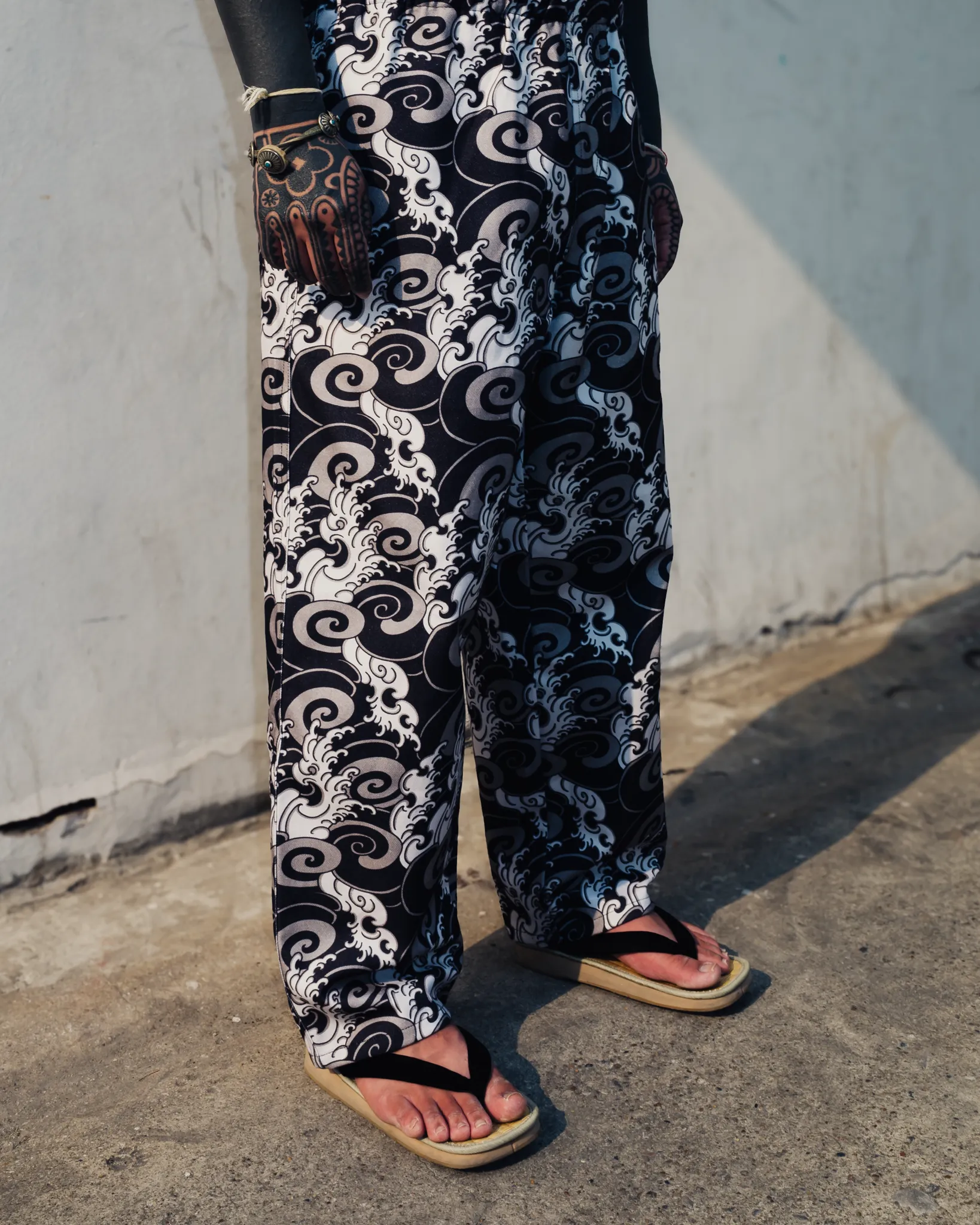 [UNISEX] GUY LE TATOOER X LOCO MOSQUITO WAVES DRAWSTRING TROUSERS