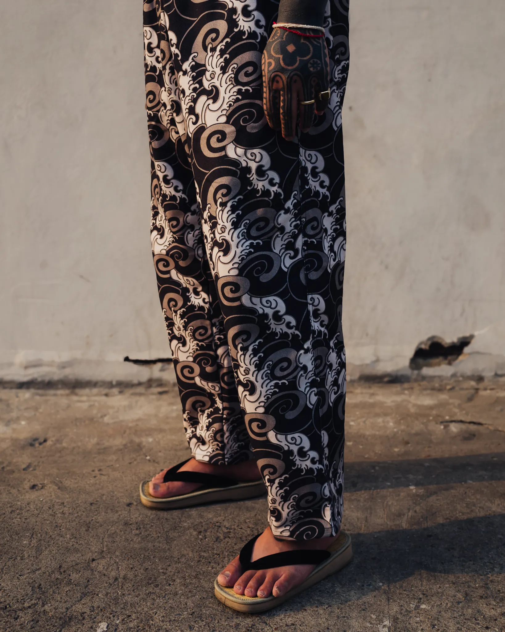 [UNISEX] GUY LE TATOOER X LOCO MOSQUITO WAVES DRAWSTRING TROUSERS