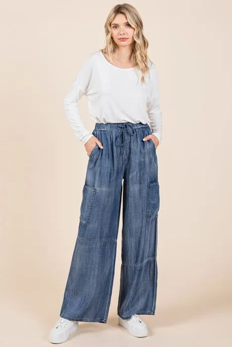 Washed Chambray Elastic Waist Cargo Wide Leg Pants
