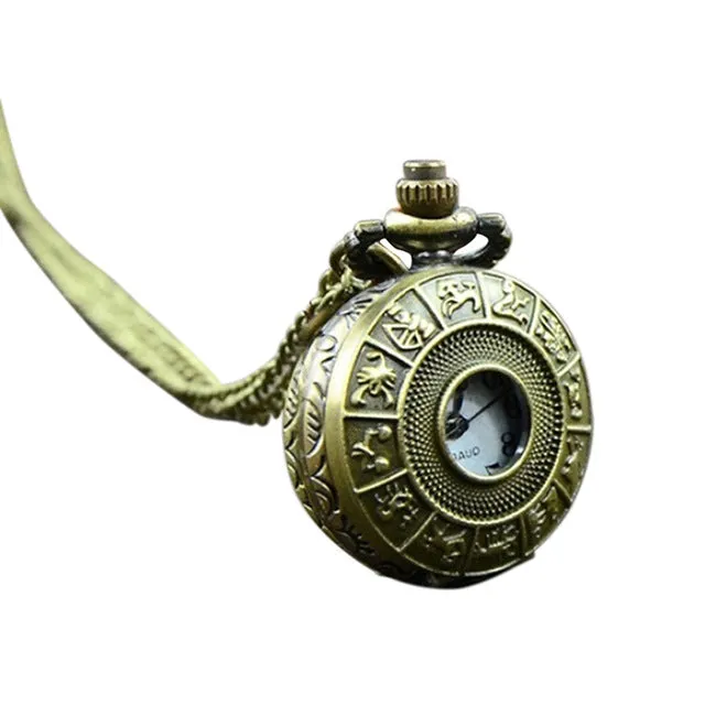 wholesale 2018 Retro Vintage Steampunk Quartz Necklace Carving Pendant Chain Clock Pocket Watch