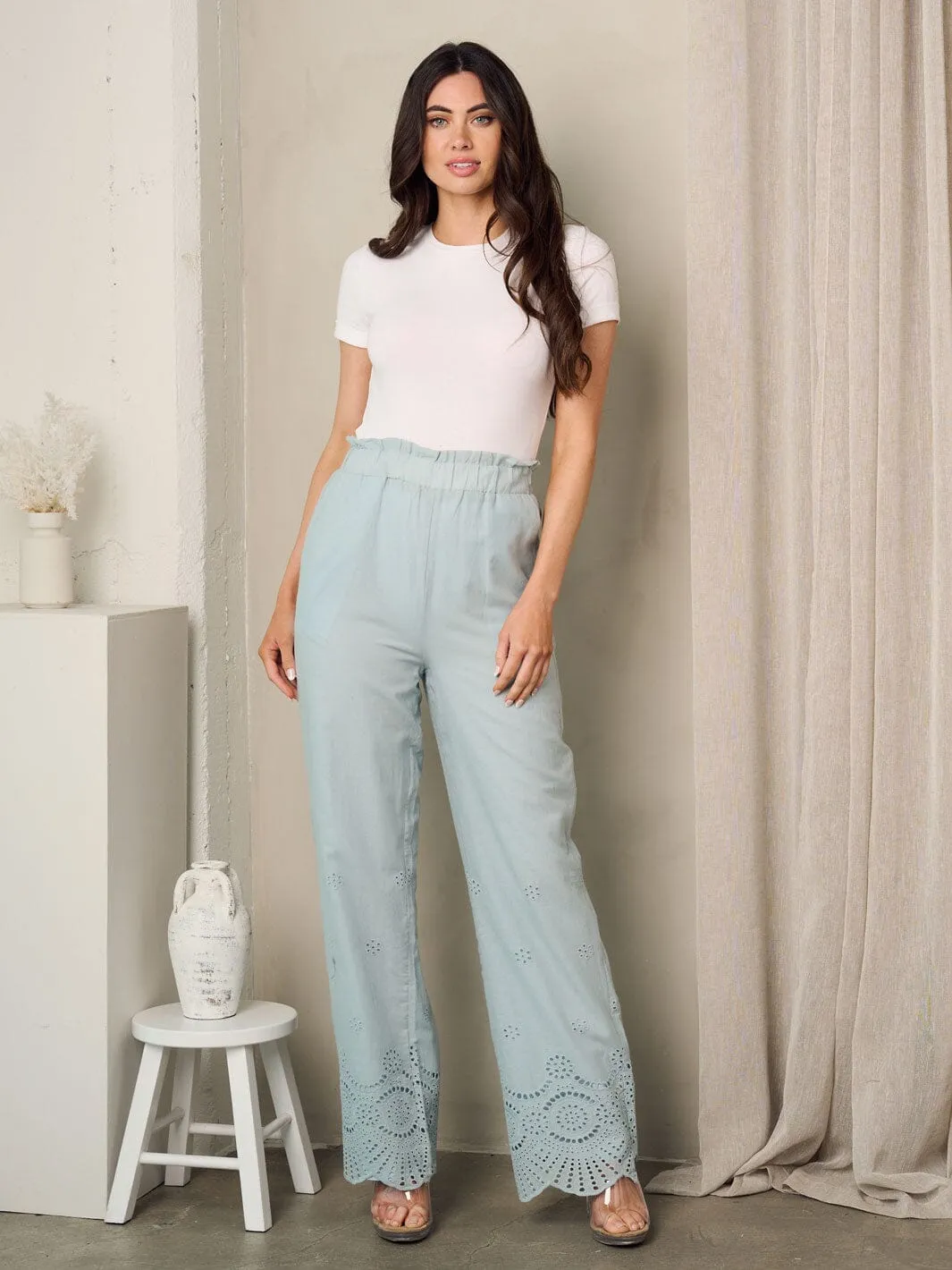 WOMEN'S ELASTIC WAIST POCKETS EYELET DETAILED LEG PANTS