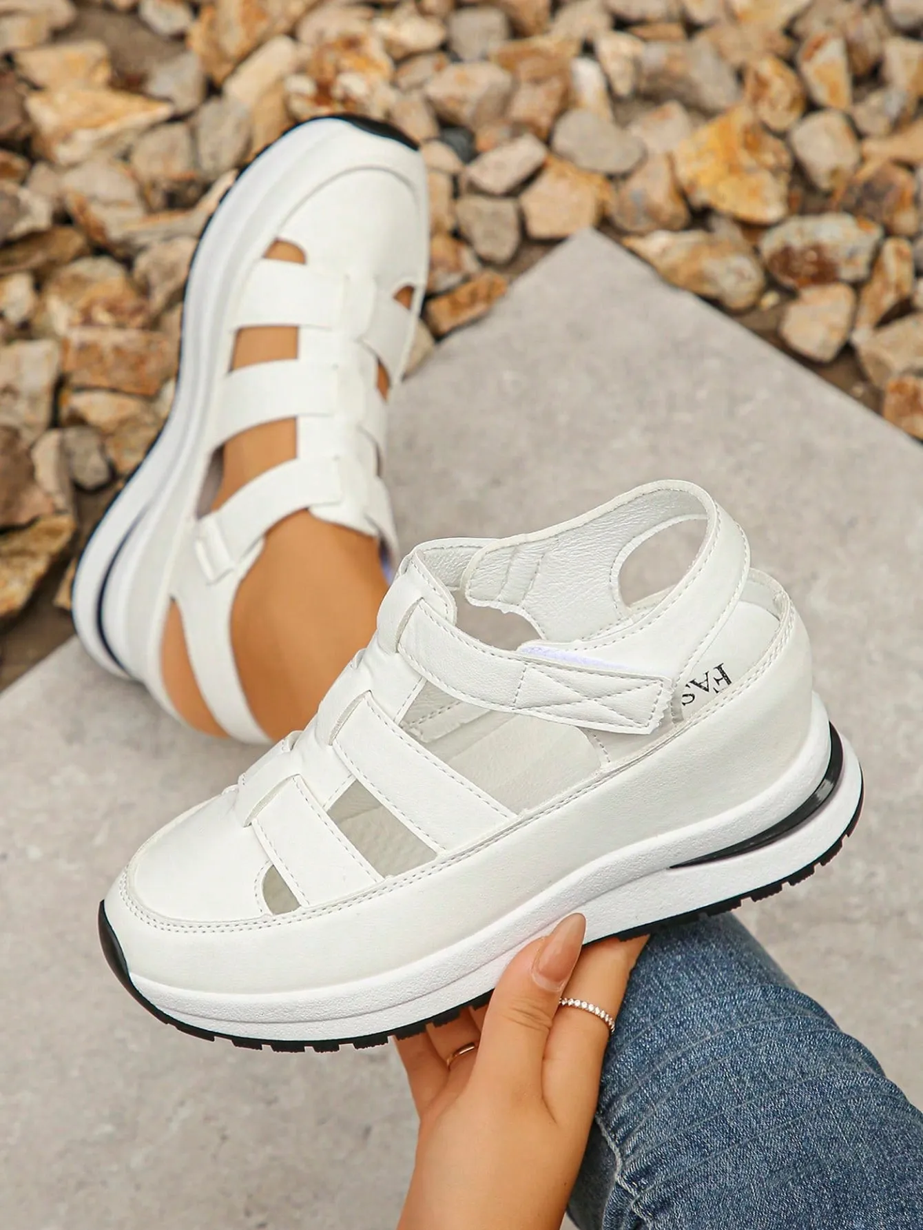 Women's Wedge Platform Waterproof Roman Sandals, New Fashion Closed Toe Hollow-Out Thick Sole Hook-And-Loop Summer Increased Internal Casual Sandals
