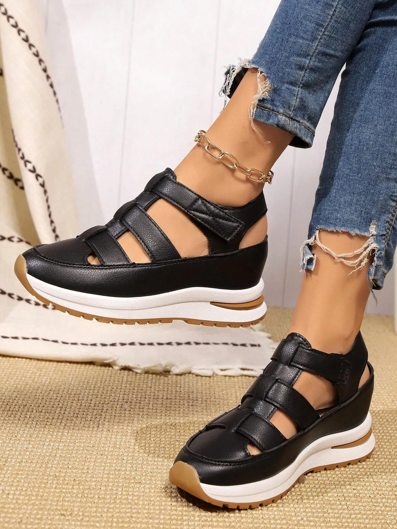 Women's Wedge Platform Waterproof Roman Sandals, New Fashion Closed Toe Hollow-Out Thick Sole Hook-And-Loop Summer Increased Internal Casual Sandals